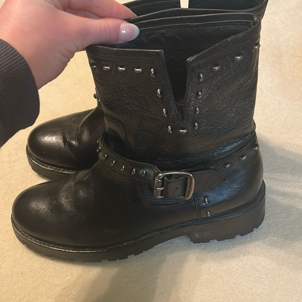 Natalie Lug Rebel Engineer Frye boots 8.5